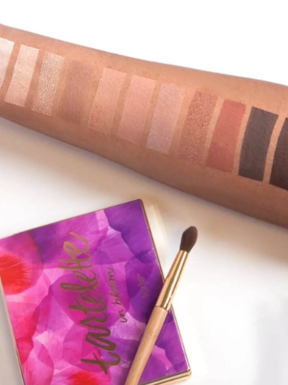 TARTE 'Tartelette in Bloom' Eyeshadow Palette - 12 shades - NWT - Picture 3 of 13
